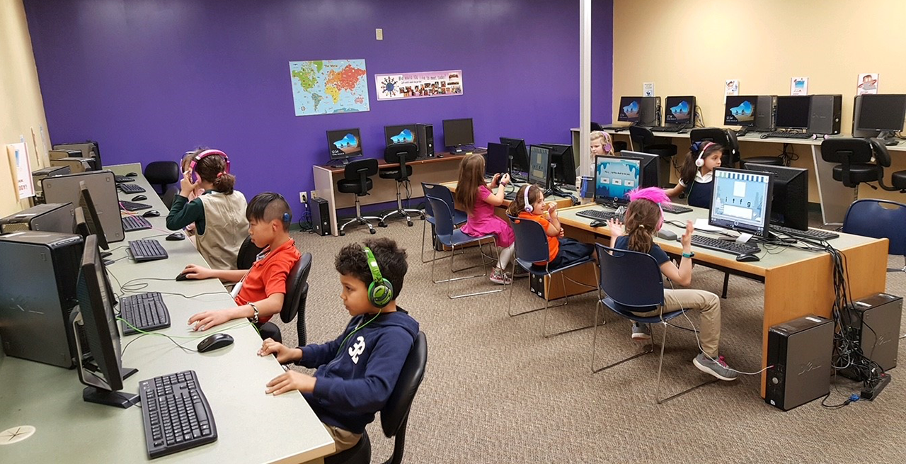 children using computers